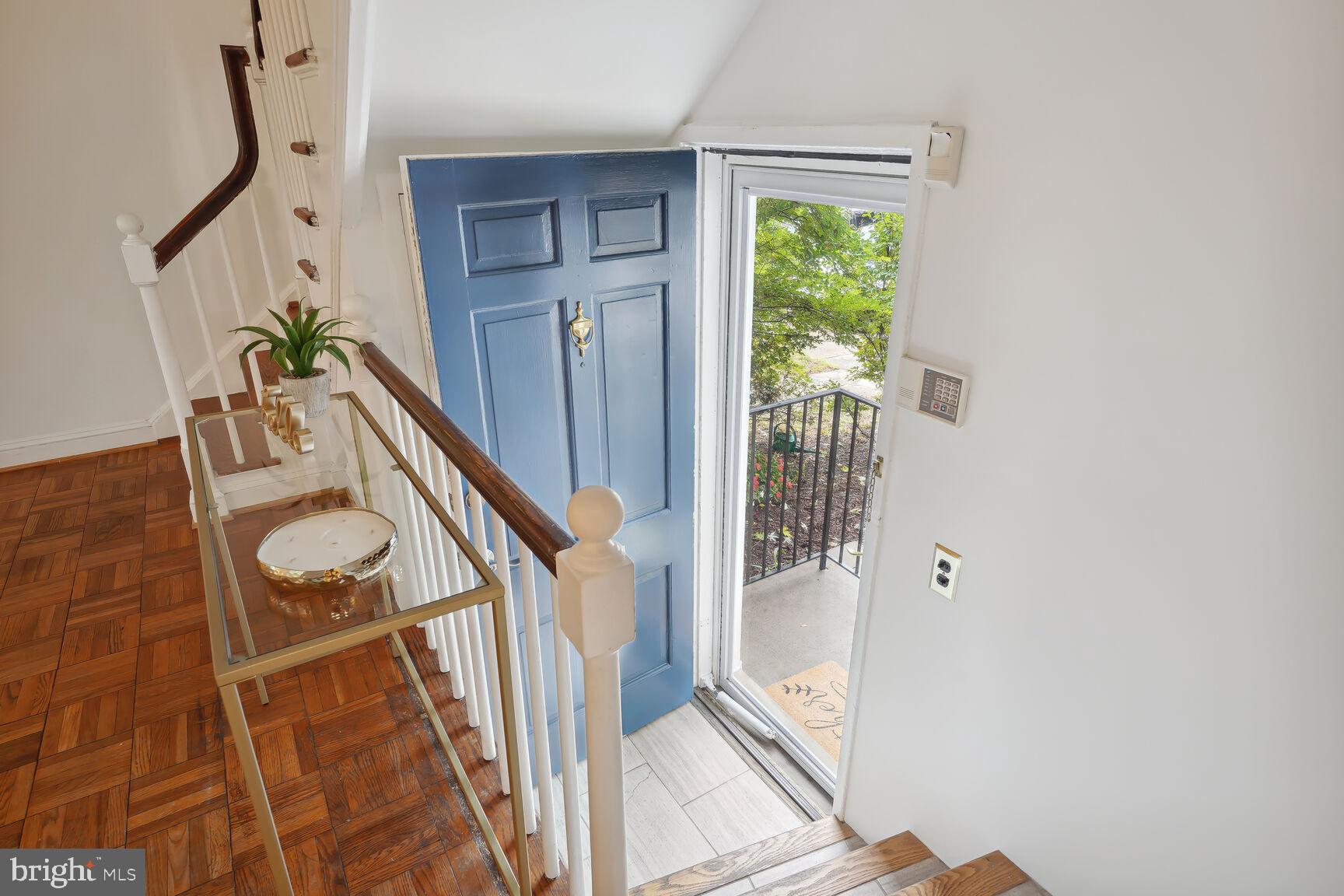 1613 Ripon Place Alexandria, VA 22302 - Photo 3 of 15 Gallery Image 3