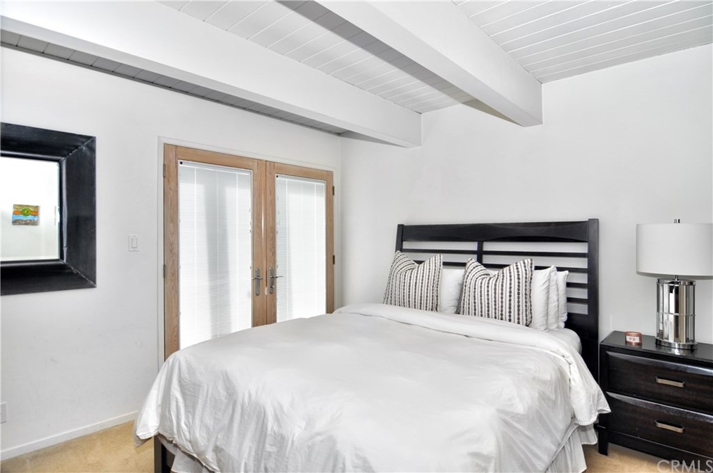 404 Prospect Street Newport Beach, CA 92663 - Photo 12 of 33