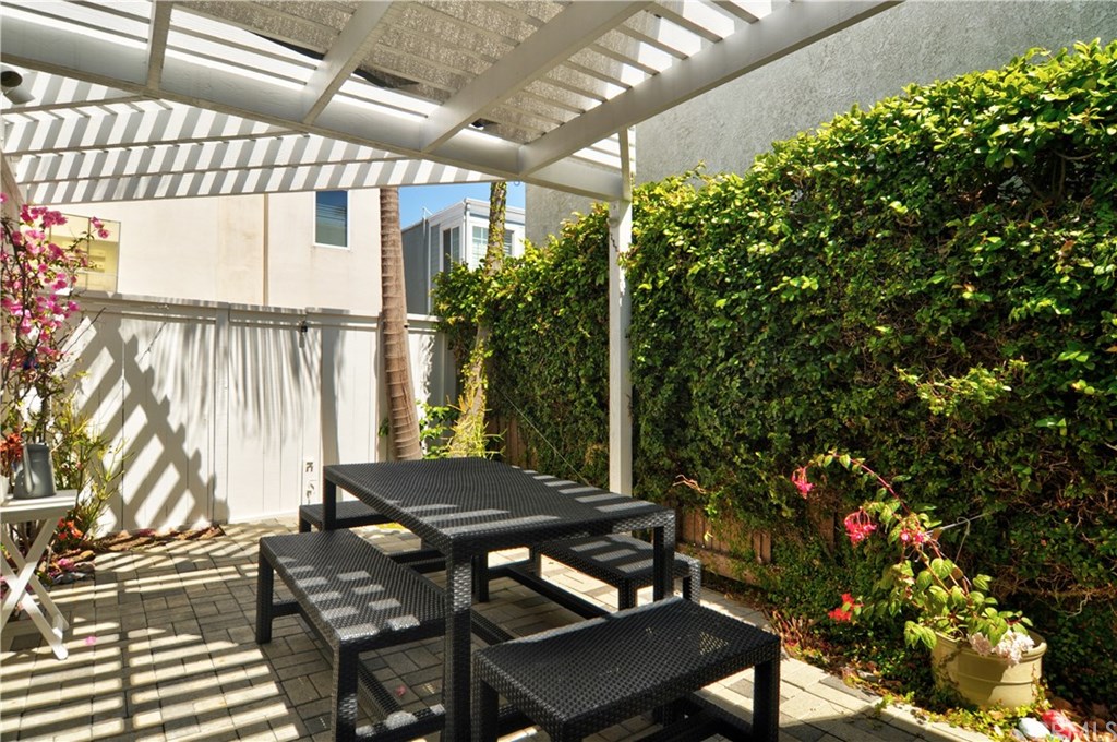 404 Prospect Street Newport Beach, CA 92663 - Photo 21 of 33