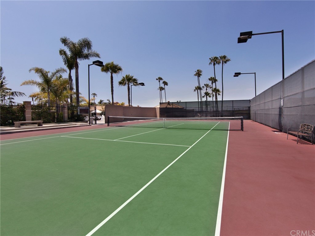 404 Prospect Street Newport Beach, CA 92663 - Photo 28 of 33