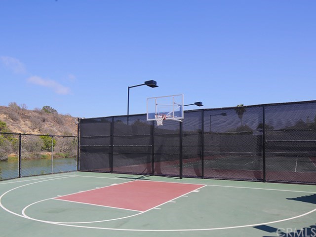 404 Prospect Street Newport Beach, CA 92663 - Photo 29 of 33