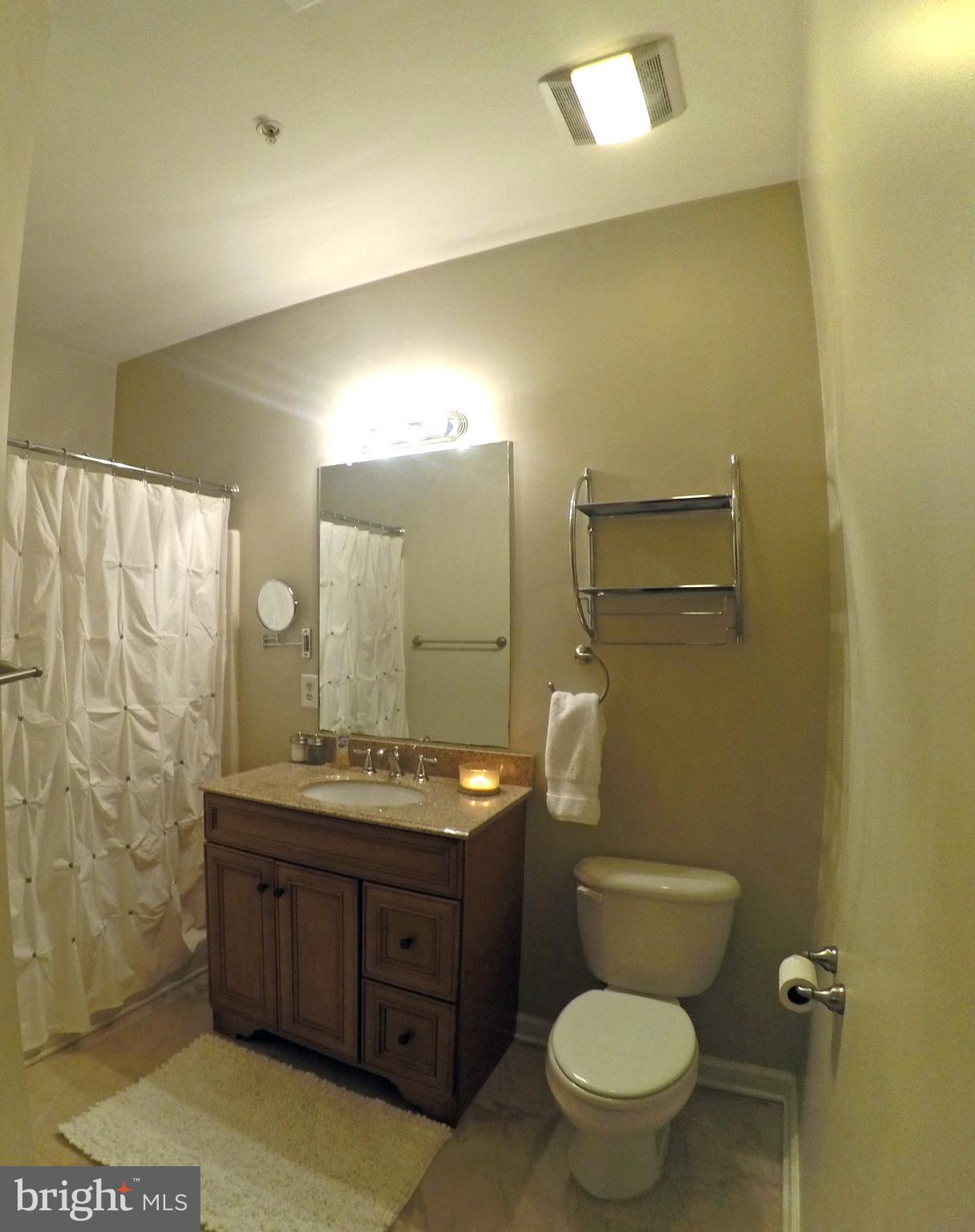 400 Cascade Lane, Unit 405 Rehoboth Beach, DE 19971 - Photo 14 of 24 Ensuite