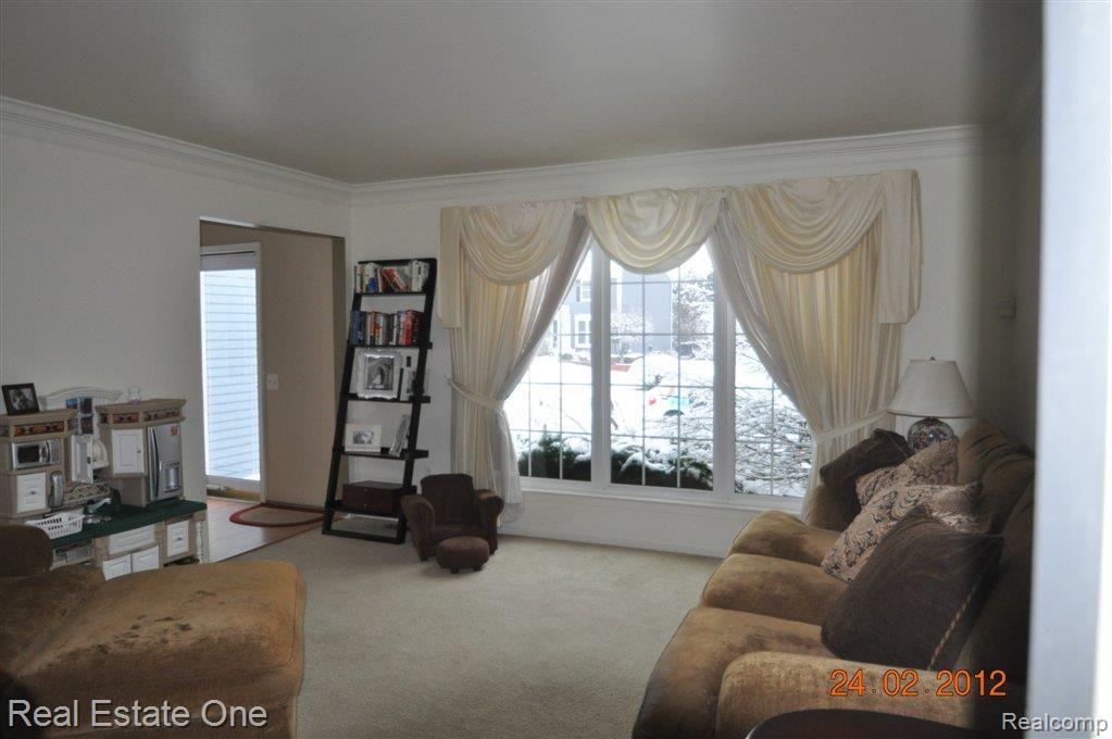 220 Parsons Lane Rochester, MI 48307 - Photo 3 of 15 Parson 003 - Copy.JPG