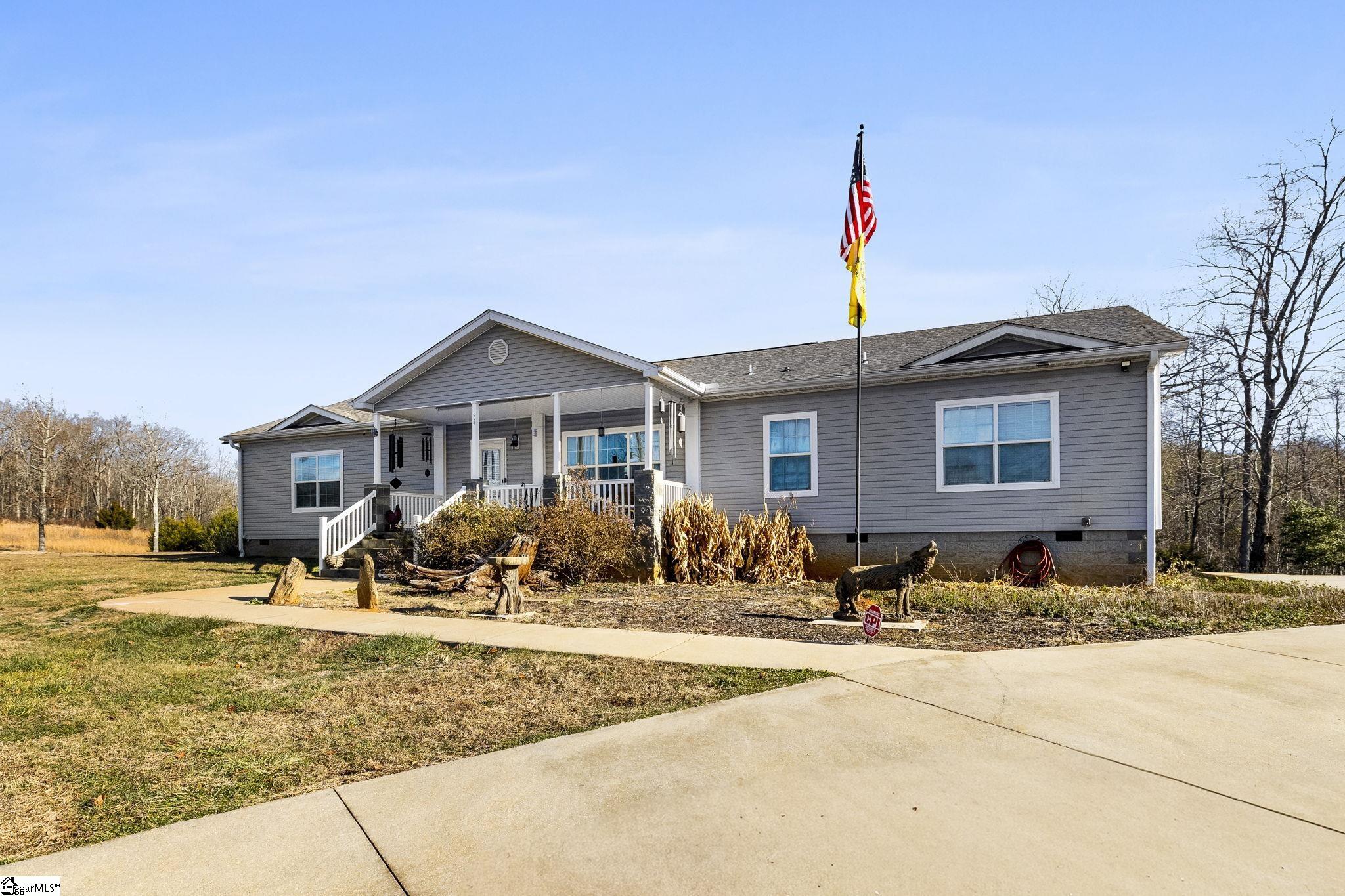 650 Belvue Road Travelers Rest, SC 29690 - Photo 3 of 35