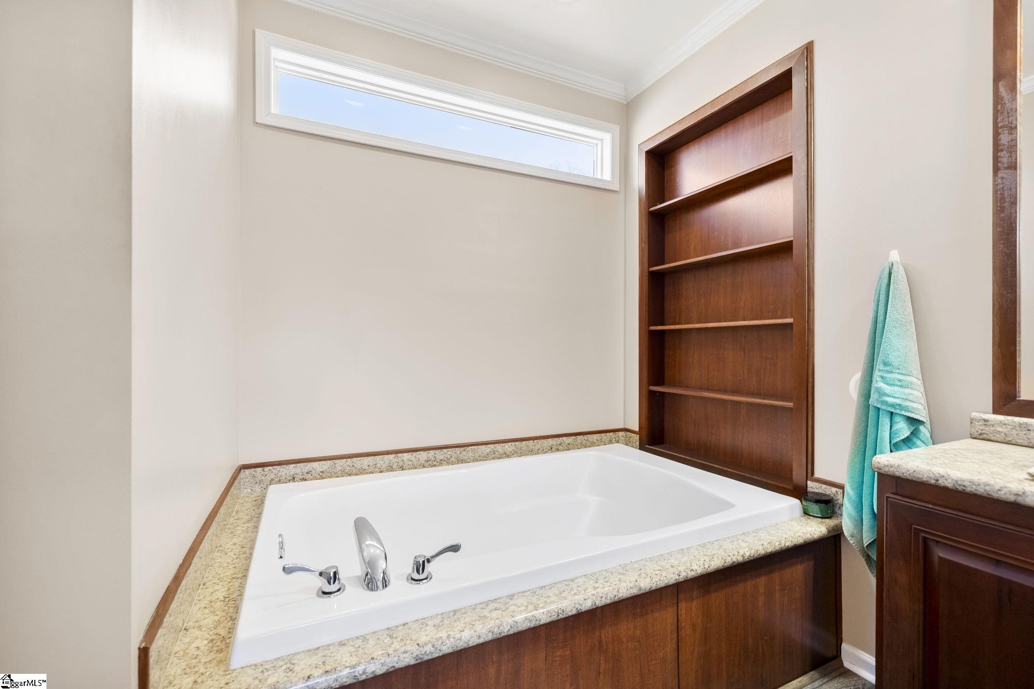 650 Belvue Road Travelers Rest, SC 29690 - Photo 7 of 35