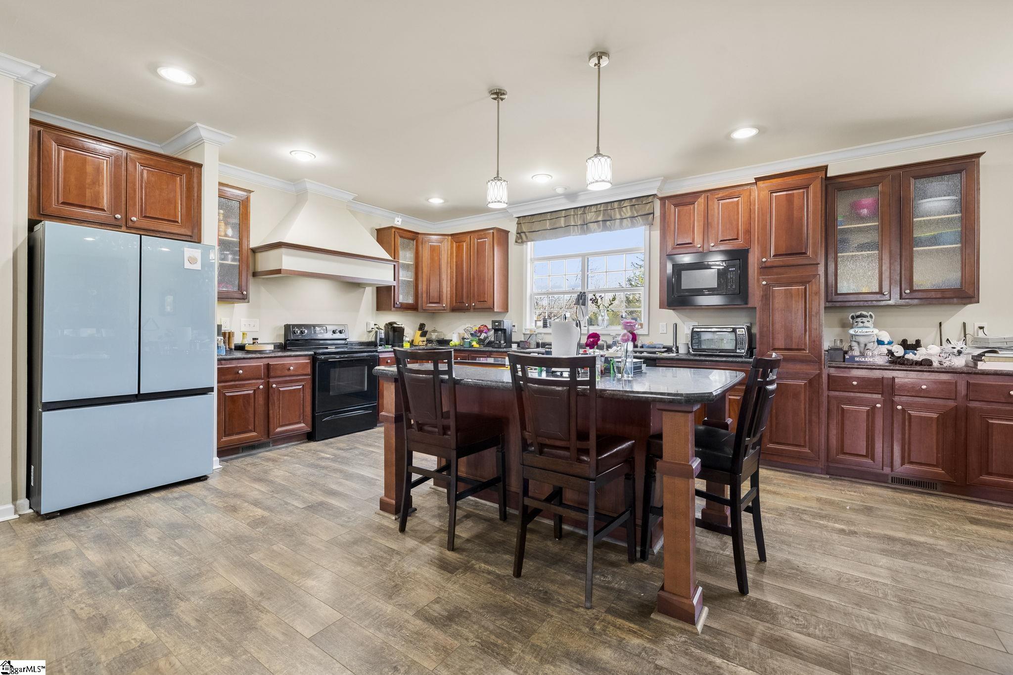 650 Belvue Road Travelers Rest, SC 29690 - Photo 10 of 35