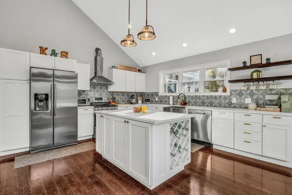 $850,000 | 87 Lord Avenue, Surry, ME 04684