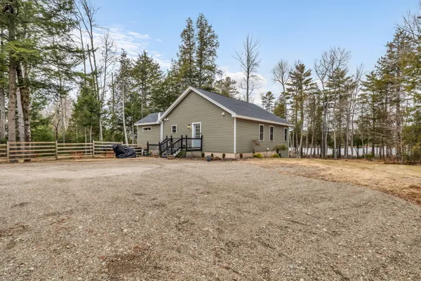 $850,000 | 87 Lord Avenue, Surry, ME 04684