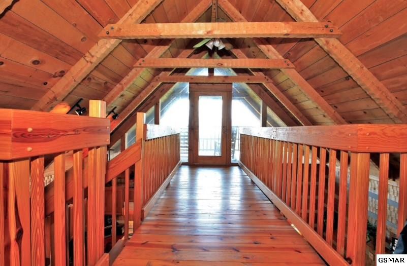 2611 Hatcher Mountain Road Sevierville, TN 37862 - Photo 8 of 20
