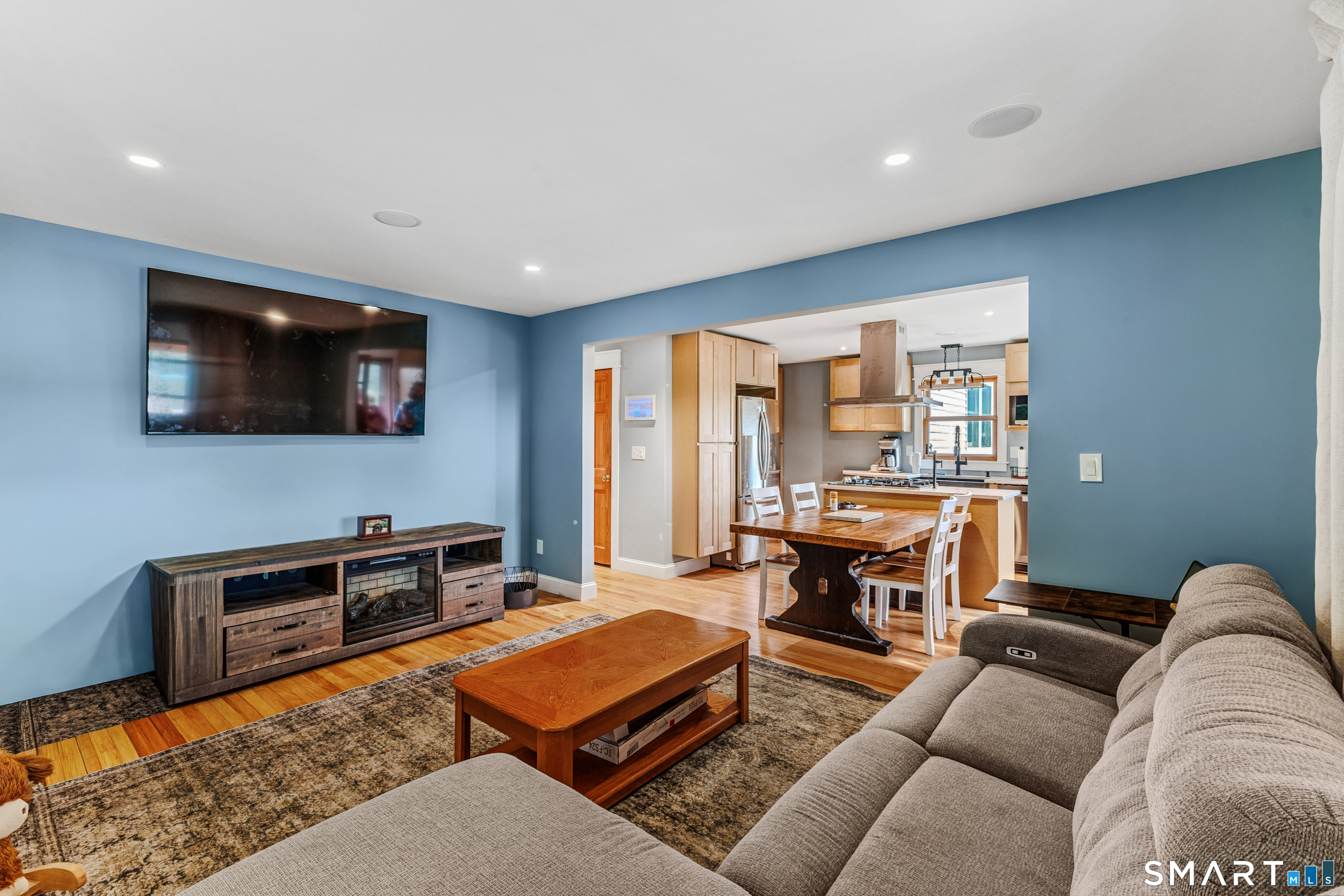 115 Brooks Hill Road Wolcott, CT 06716 - Photo 5 of 36 Gallery Image 5