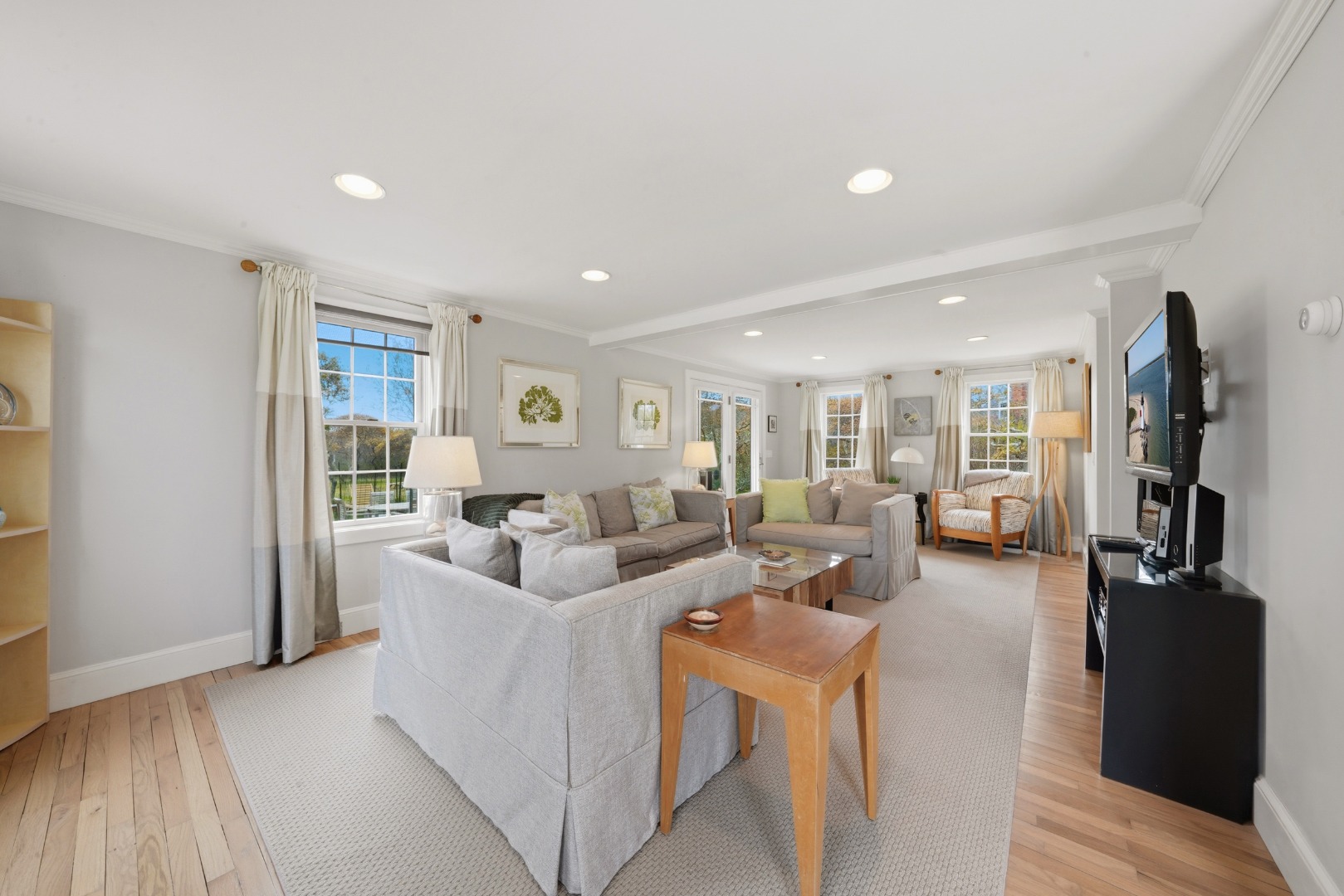 4 Flintlock Road Nantucket, MA 02554 - Photo 8 of 62 living room