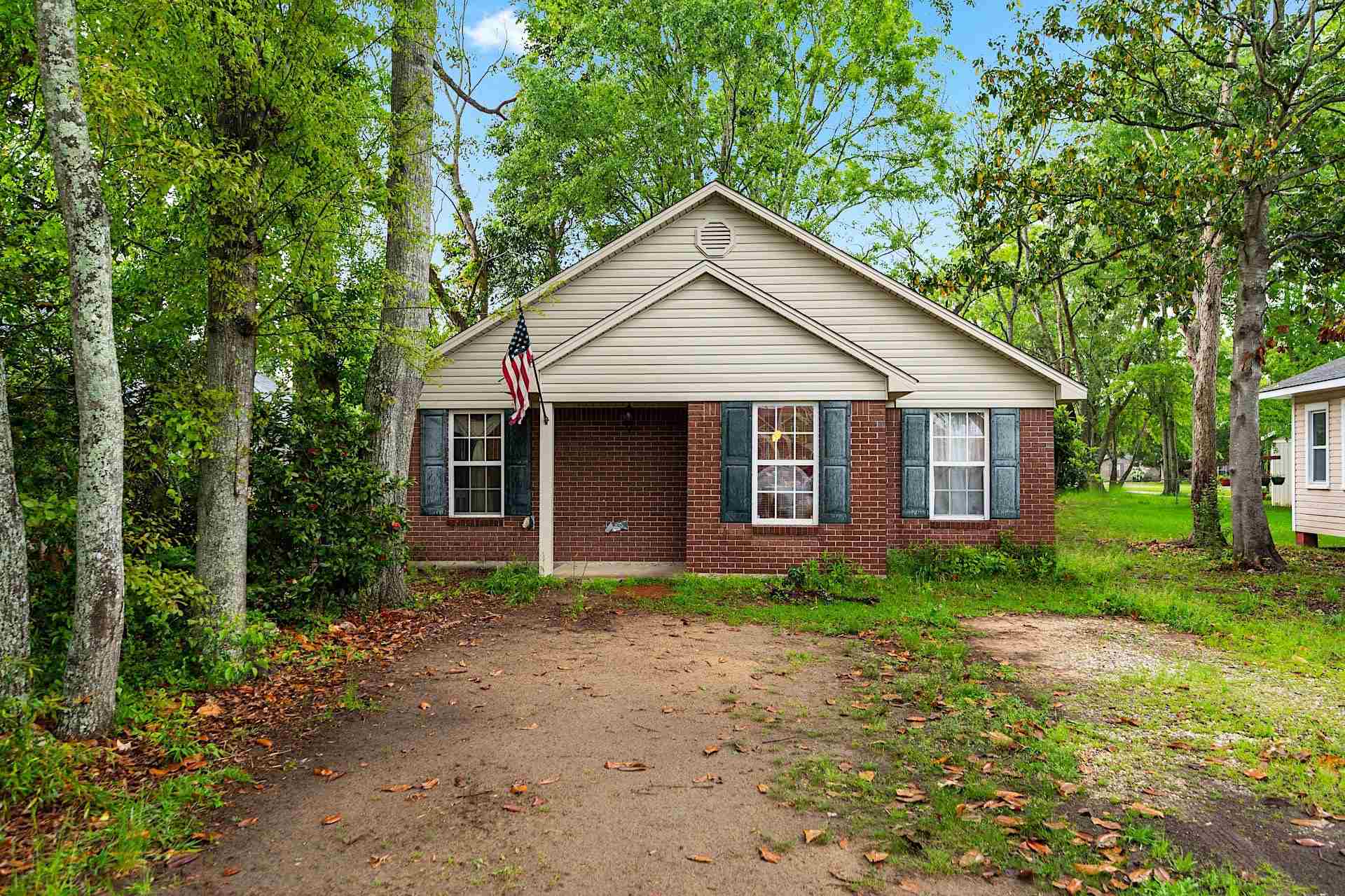 18655 Hammond Street Robertsdale, AL 36567 - Photo 2 of 13