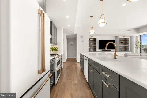 $2,160,000 | 1300 4th Street Southeast, Unit PH2, Washington, DC 20003