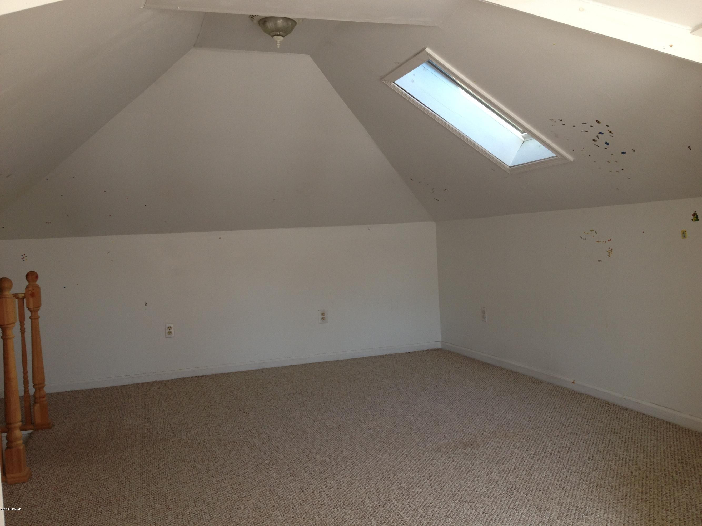 177 Carbondale Road Waymart, PA 18472 - Photo 21 of 24 Gallery Image 21