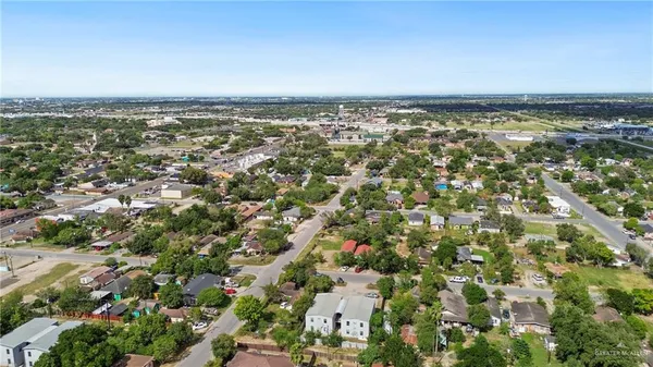 $690,000 | 204 East 4th Street, San Juan, TX 78589