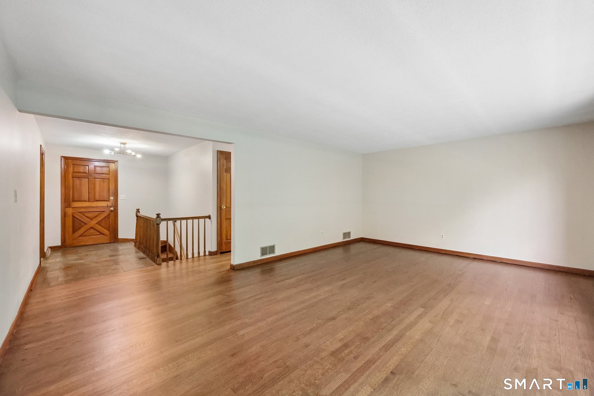 439 Brewster Road Bristol, CT 06010 - Photo 9 of 40