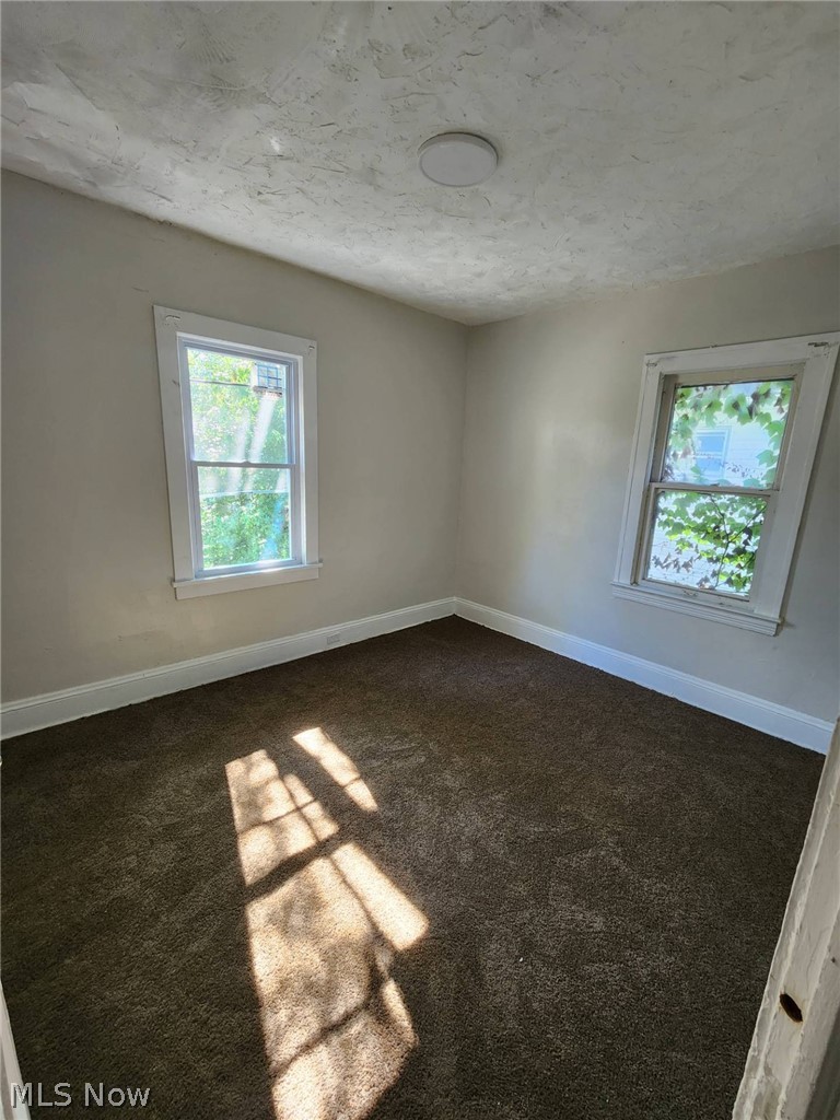 974 Eddy Road Cleveland, OH 44108 - Photo 8 of 48