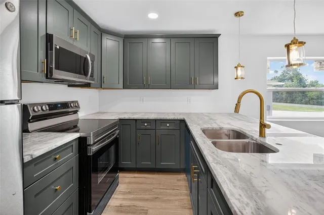 $343,000 | 6254 Spinnaker Boulevard, Englewood, FL 34224