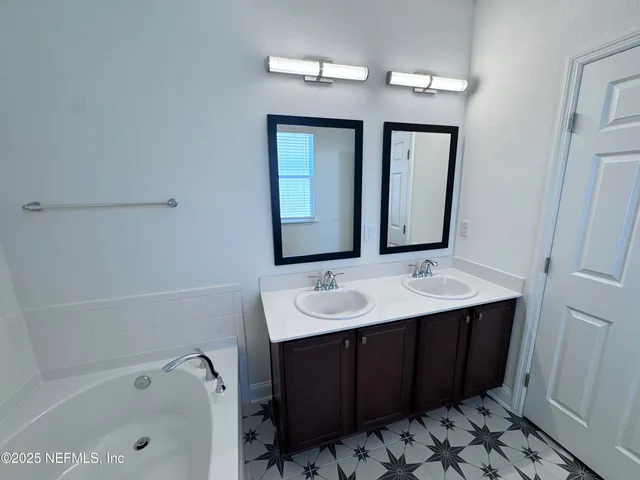 $2,200 | 11156 Spg Mdws Road, Jacksonville, FL 32222