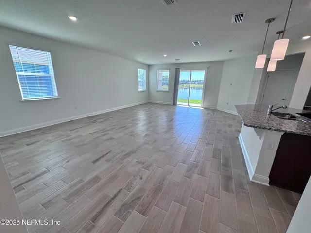 $2,200 | 11156 Spg Mdws Road, Jacksonville, FL 32222