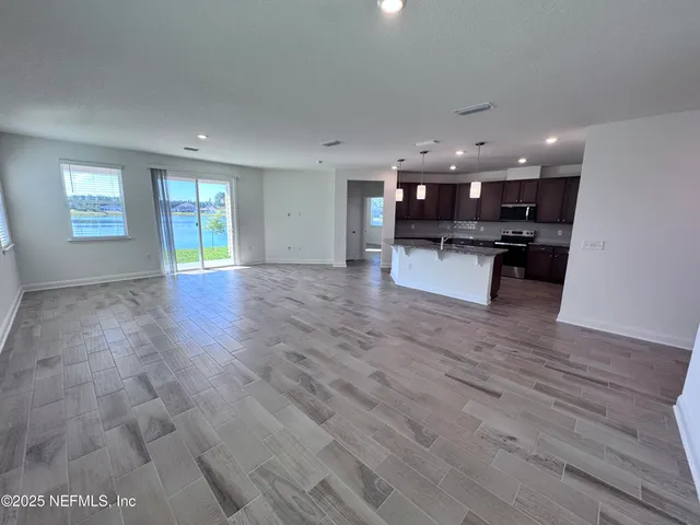 $2,200 | 11156 Spg Mdws Road, Jacksonville, FL 32222