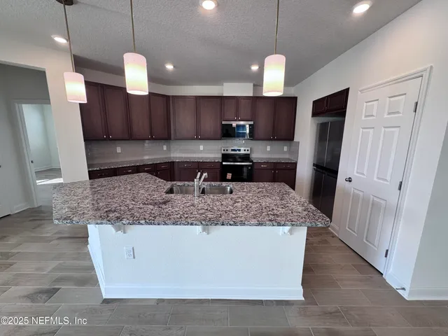 $2,200 | 11156 Spg Mdws Road, Jacksonville, FL 32222