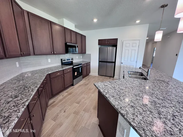 $2,200 | 11156 Spg Mdws Road, Jacksonville, FL 32222