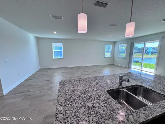 $2,200 | 11156 Spg Mdws Road, Jacksonville, FL 32222