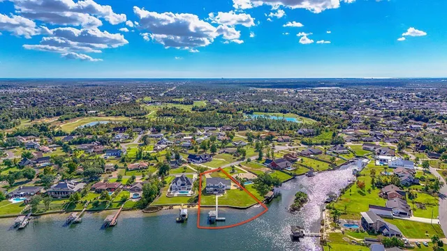 $1,999,999 | 2601 Ferol Lane, Lynn Haven, FL 32444