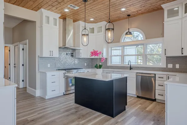 $1,999,999 | 2601 Ferol Lane, Lynn Haven, FL 32444