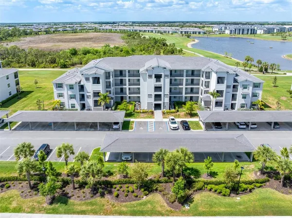 $319,000 | 12180 Wellen Golf Street, Unit 207, Venice, FL 34293