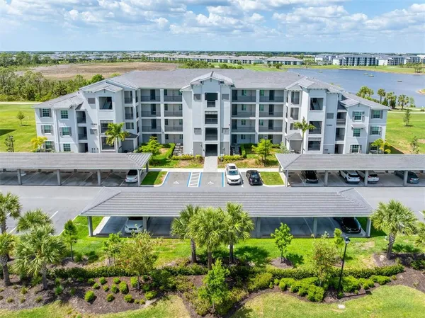 $319,000 | 12180 Wellen Golf Street, Unit 207, Venice, FL 34293