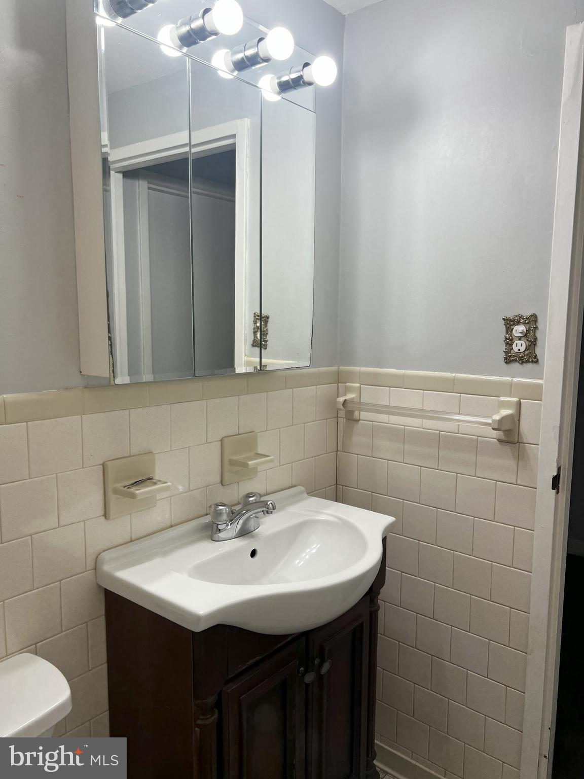 7942 Wynbrook Road Baltimore, MD 21224 - Photo 11 of 22