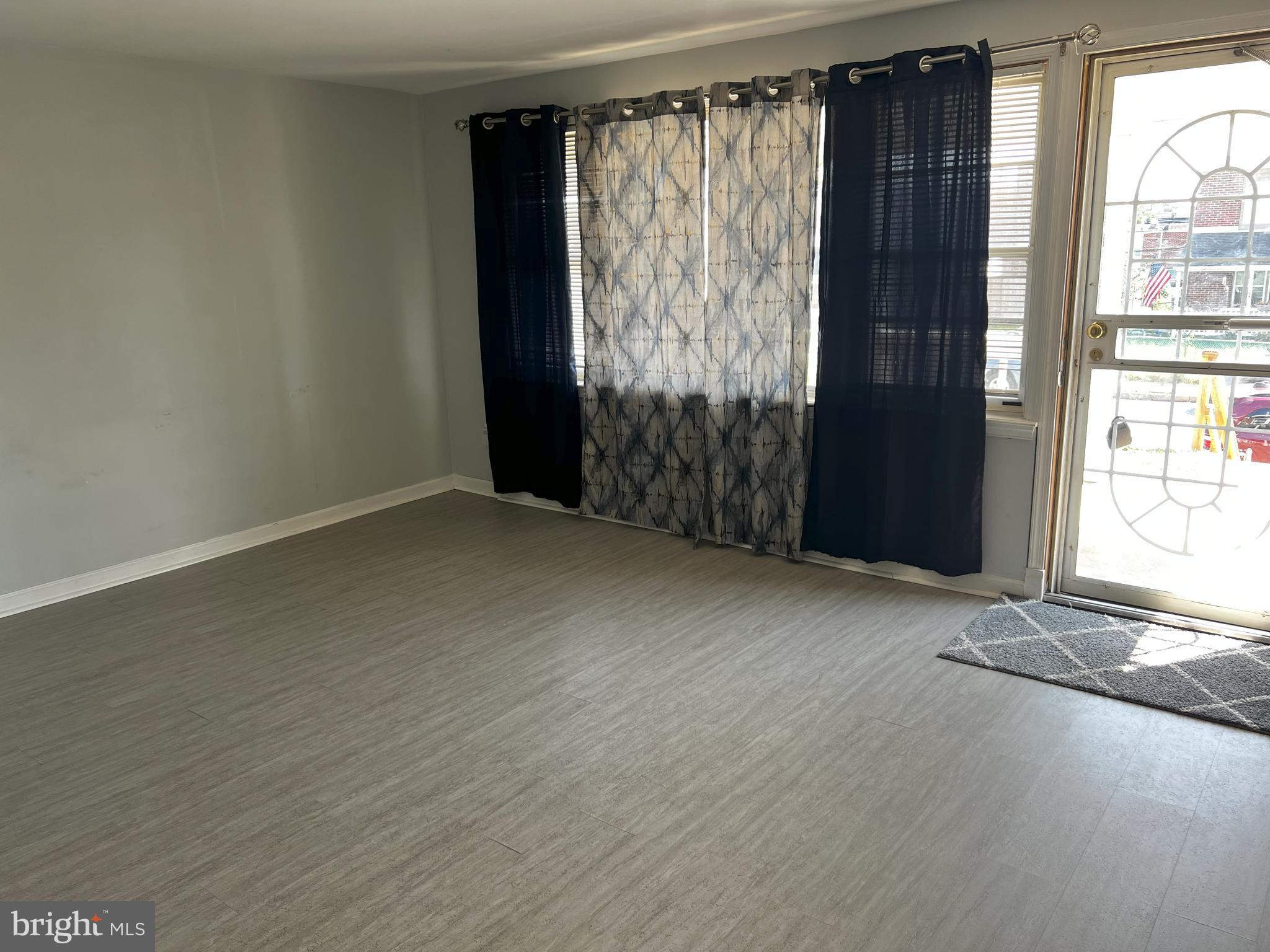 7942 Wynbrook Road Baltimore, MD 21224 - Photo 4 of 22