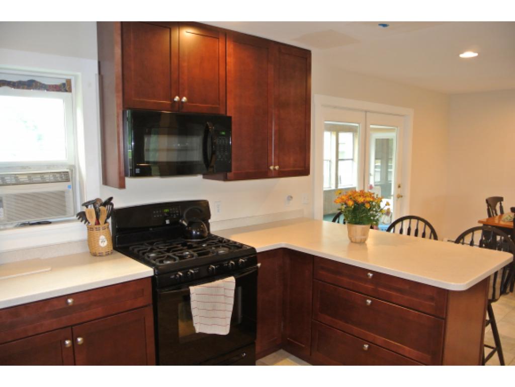 1293 Lake Road Milton, VT 05468 - Photo 8 of 28