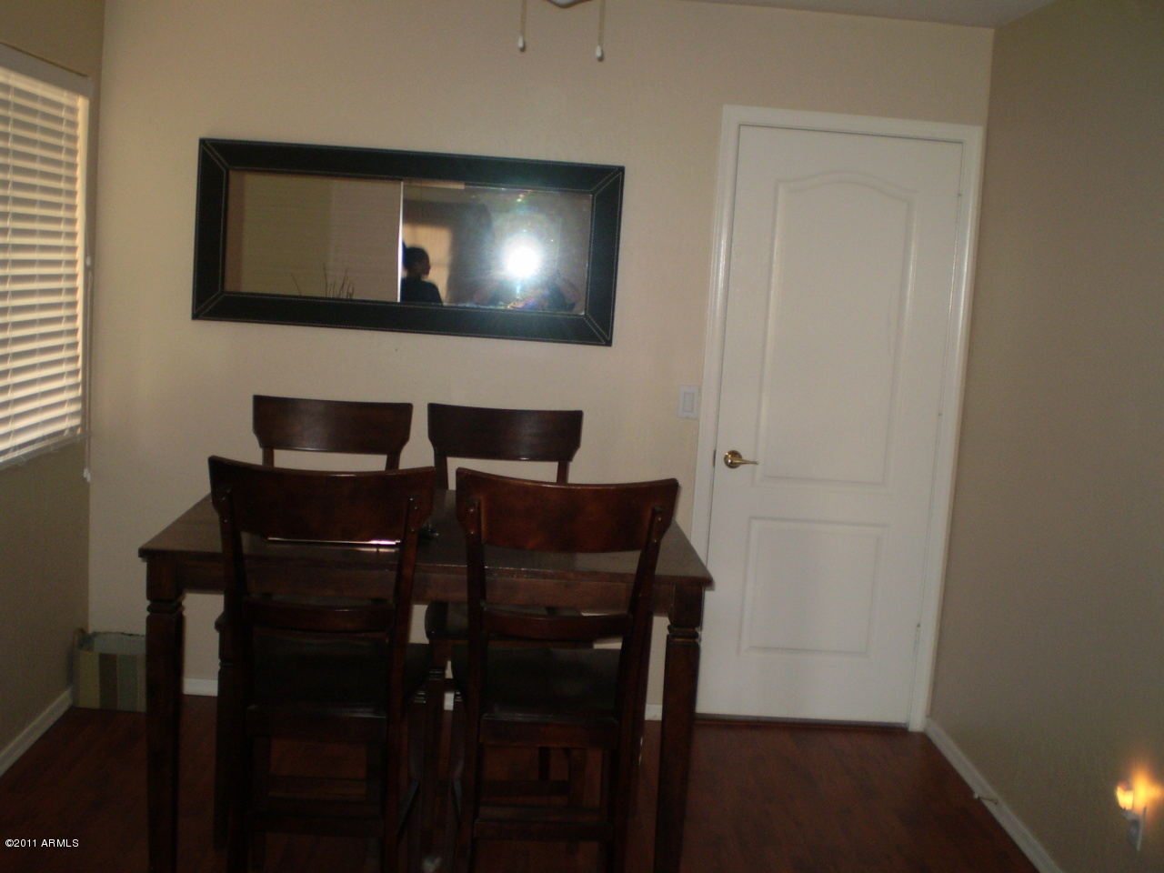 7252 South Roberts Road Tempe, AZ 85283 - Photo 4 of 9 Den/Dining Room