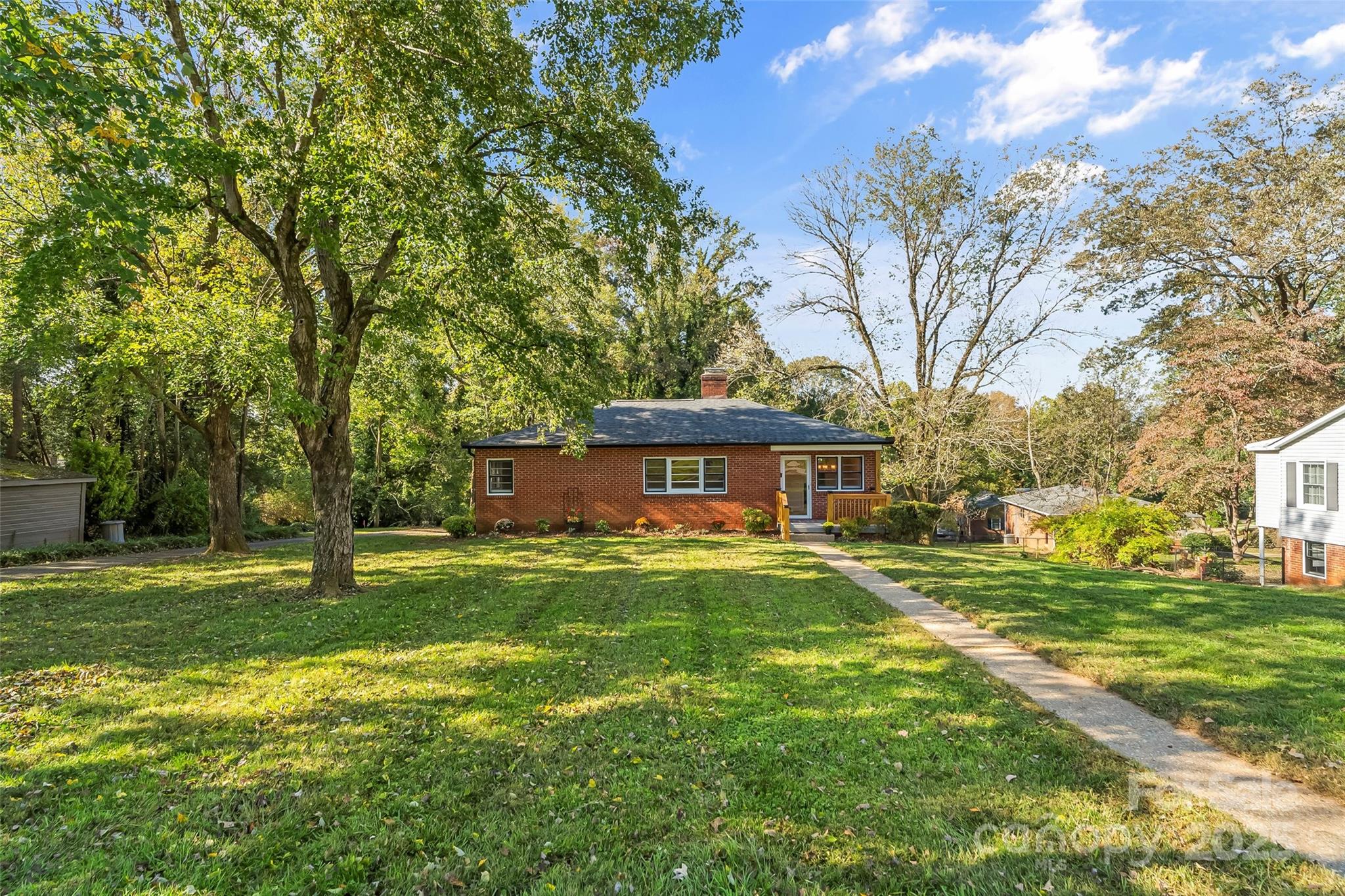 105 Walton Road Morganton, NC 28655 - Photo 3 of 25 Gallery Image 3