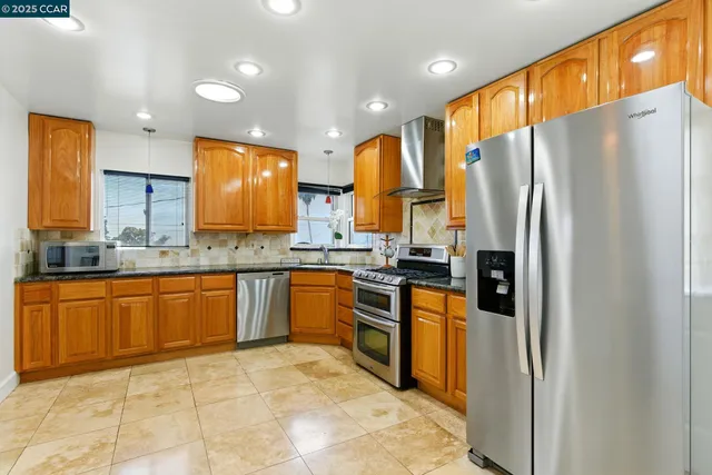 $998,000 | 7968 Michigan Avenue, Oakland, CA 94605