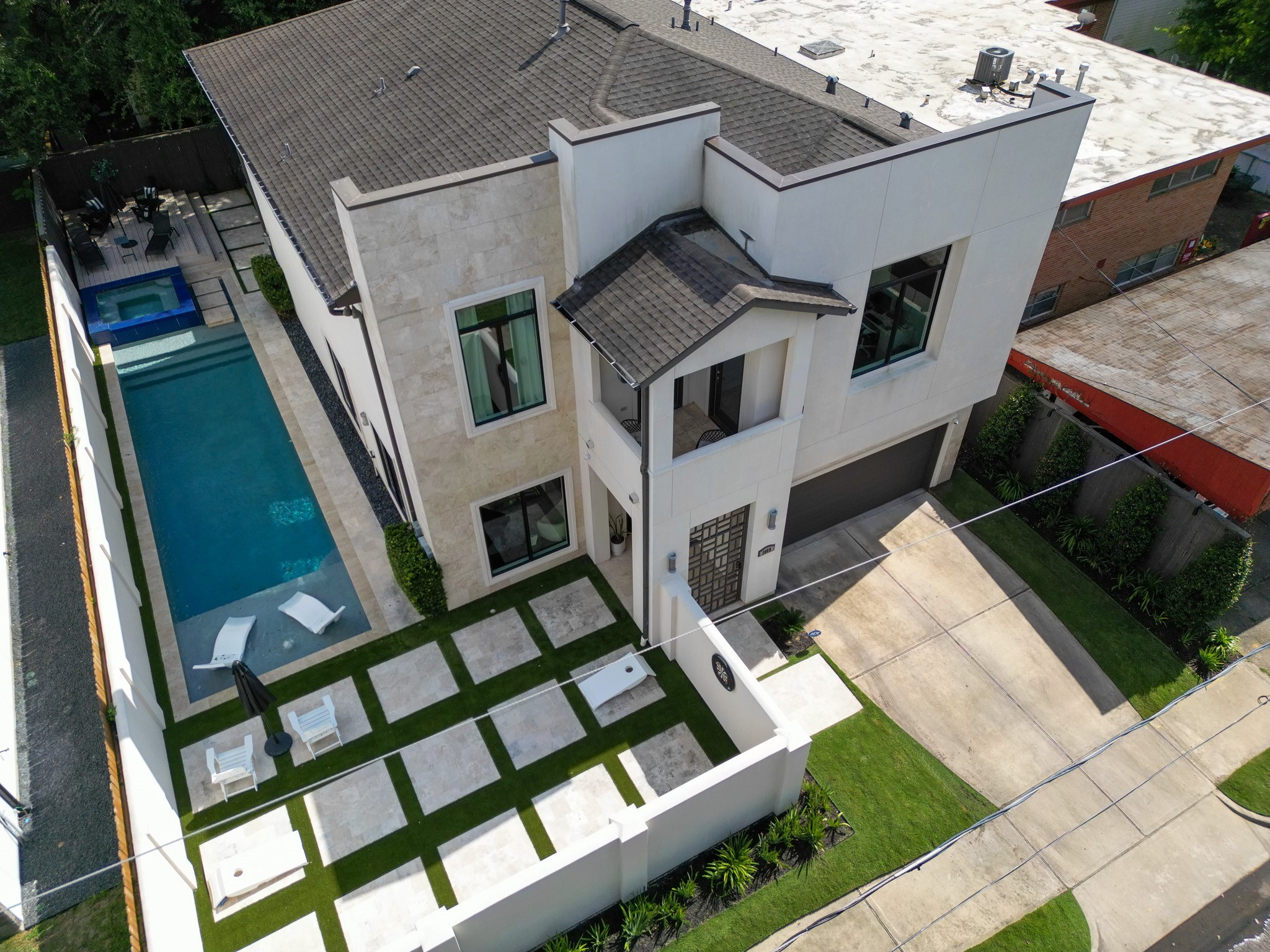 1409 Indiana Street Houston, TX 77006 - Photo 1 of 47 a aerial view of a house with a yard