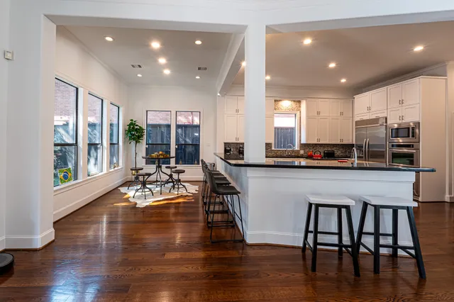 $1,599,000 | 1409 Indiana Street, Houston, TX 77006