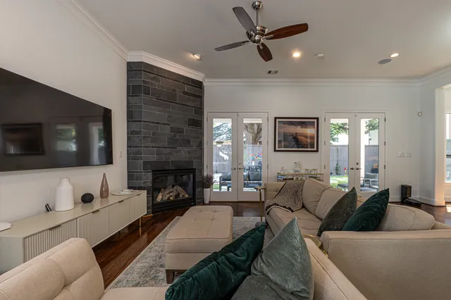 $1,599,000 | 1409 Indiana Street, Houston, TX 77006