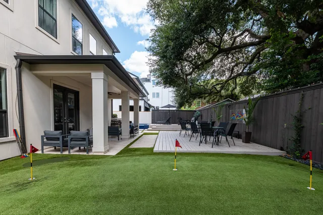 $1,599,000 | 1409 Indiana Street, Houston, TX 77006