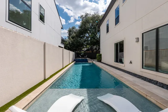 $1,599,000 | 1409 Indiana Street, Houston, TX 77006