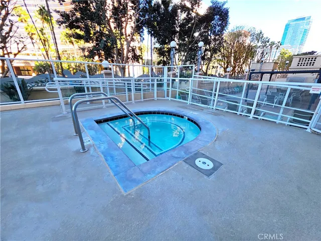 $485,000 | 388 East Ocean Boulevard, Unit 907, Long Beach, CA 90802
