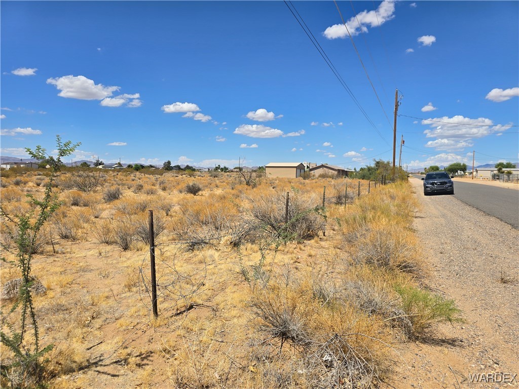 655 Santa Maria Road Golden Valley, AZ 86413 - Photo 1 of 13 View