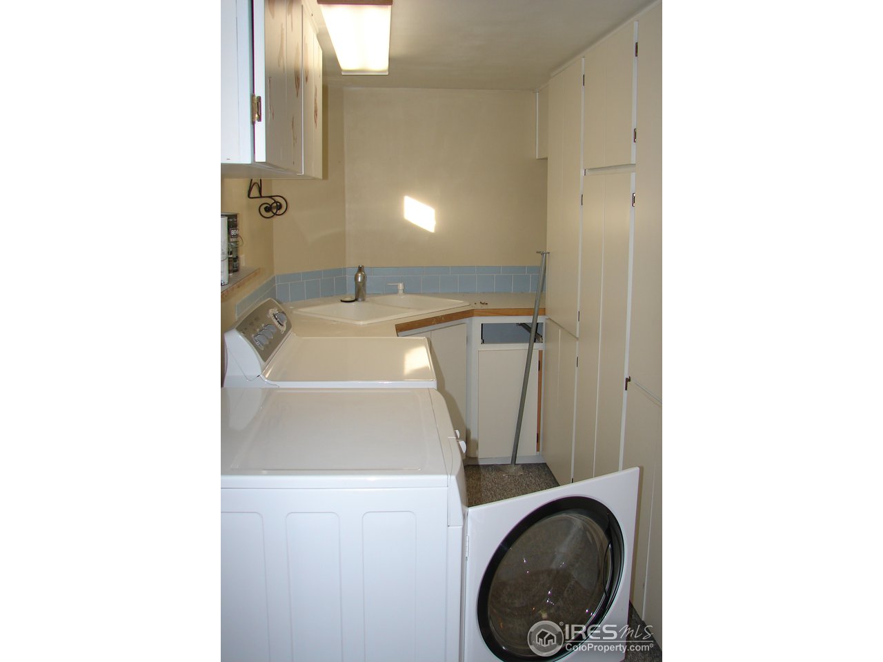 1639 Fairacres Road Greeley, CO 80631 - Photo 15 of 25 Laundry