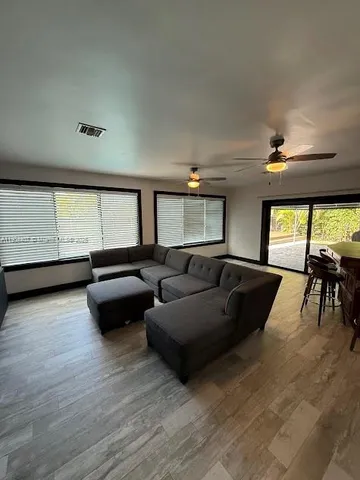 $5,500 | 4902 Southwest 87th Place, Miami, FL 33165