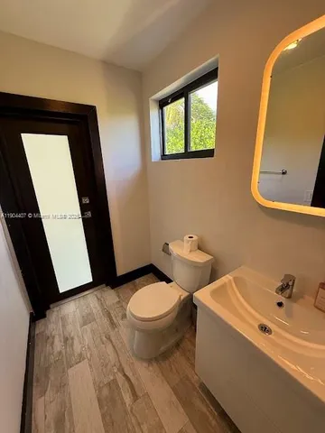 $5,500 | 4902 Southwest 87th Place, Miami, FL 33165