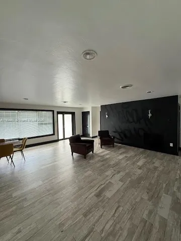 $5,500 | 4902 Southwest 87th Place, Miami, FL 33165