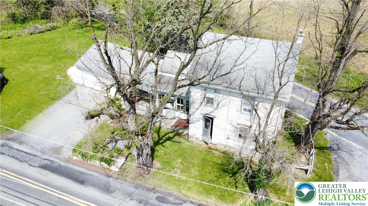 3913 Lime Kiln Road Allentown, PA 18104 - Photo 2 of 38